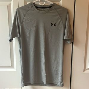 Men’s Under Armour T Shirt Gray With Black Detail